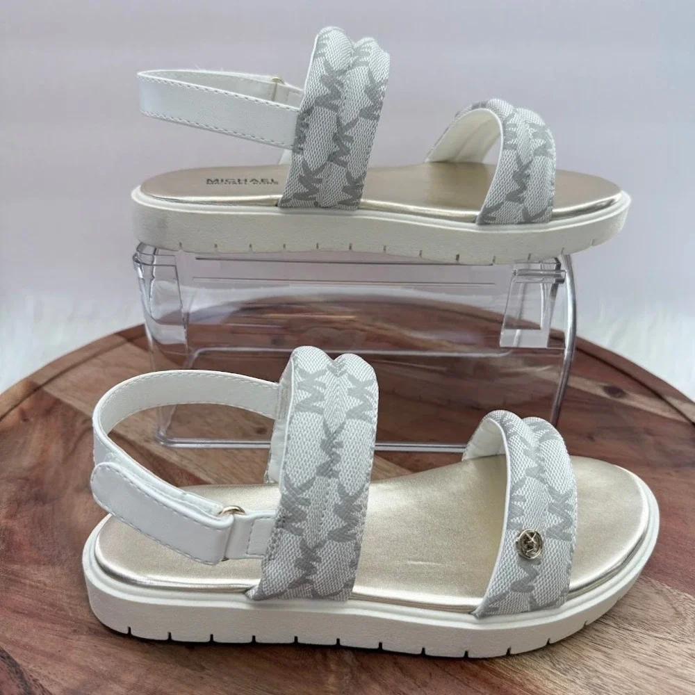 Michael Kors Gwendolyn Clovyr White Silver Monogram Sandals Youth Size 2